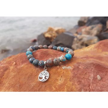   Bátorság- önkifejezés karkötő Kék Szivárványjáspis Kristályokból, mikrostrassz Életfával