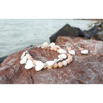   Szerelemben  Rózsaopál kristályokból és Kagylóhéj szivecskékből készült kétsoros karkötő és fülbevaló 