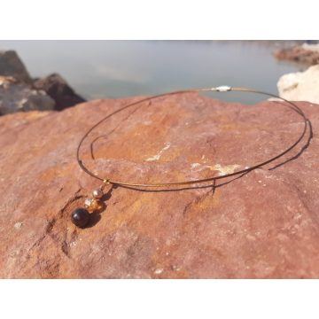   Bőség- elegancia merev nyakék, Swarovski gyöngyök, Arany Aurakvarc, Gránát, Hematit kristályokból.